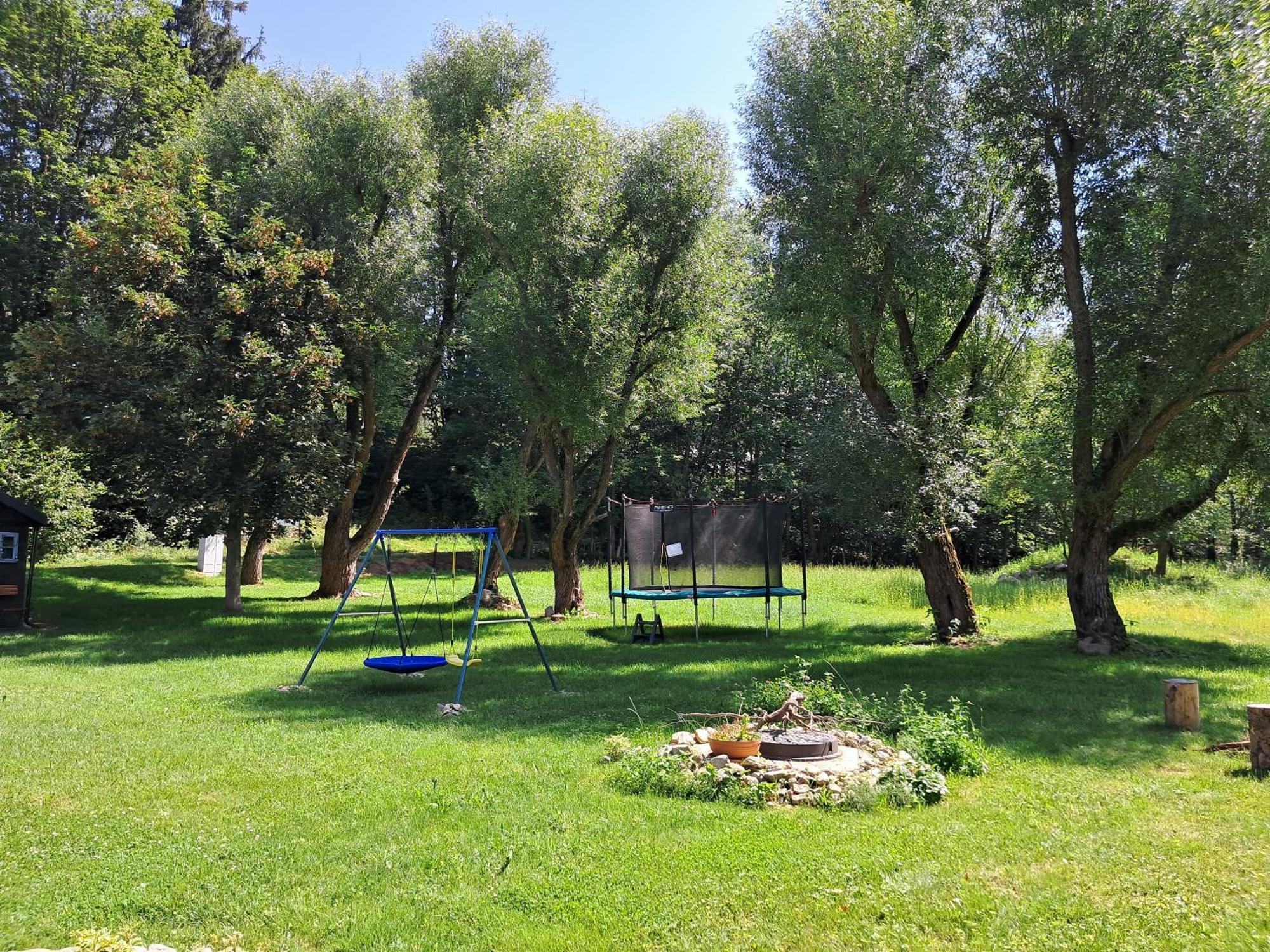Ferienhaus Chwila Moment - Dom W Okolicy Czarnej Gory, Nad Rzeka Stronie Śląskie